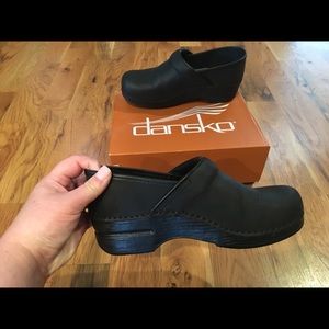 Women’s Dansko shoes